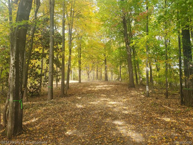 5700 Seven Mile Road, Salem Twp, MI 48178