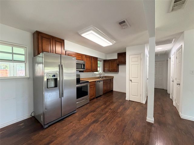 1109 Leyenda Drive, Mesquite, TX 75149