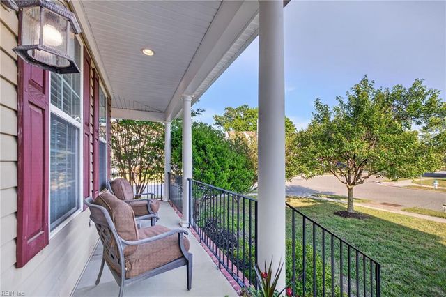 1228 Rosebud LN, Chesapeake, VA 23322