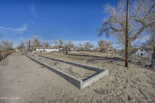 15533 Fisherman Road, Fallon, NV 89406