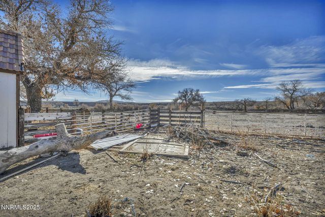 15533 Fisherman Road, Fallon, NV 89406