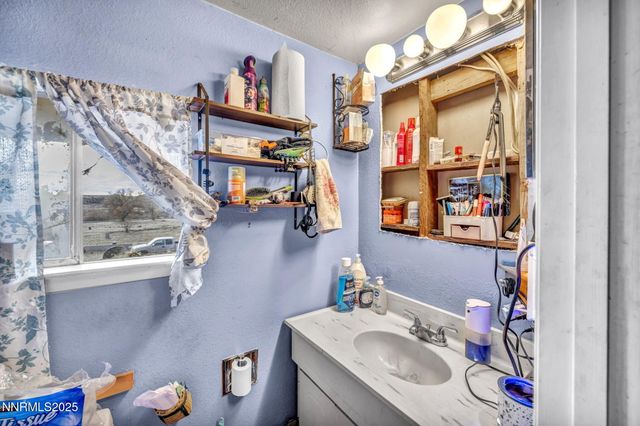 15533 Fisherman Road, Fallon, NV 89406