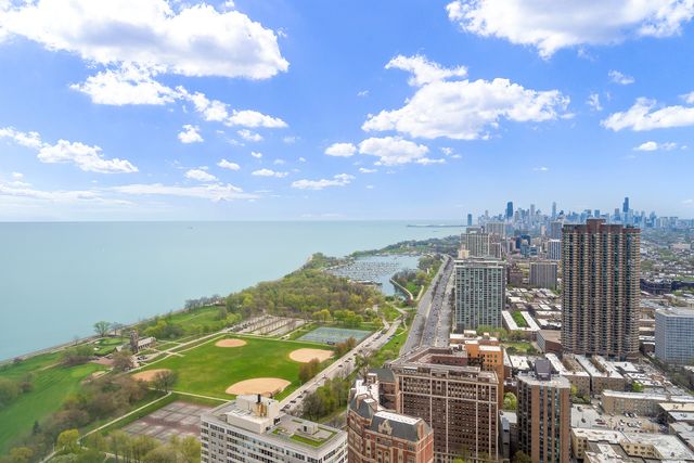 655 W Irving Park Road 5305, Chicago, IL 60613