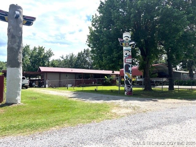60 Wildflower, Eufaula, OK 74432