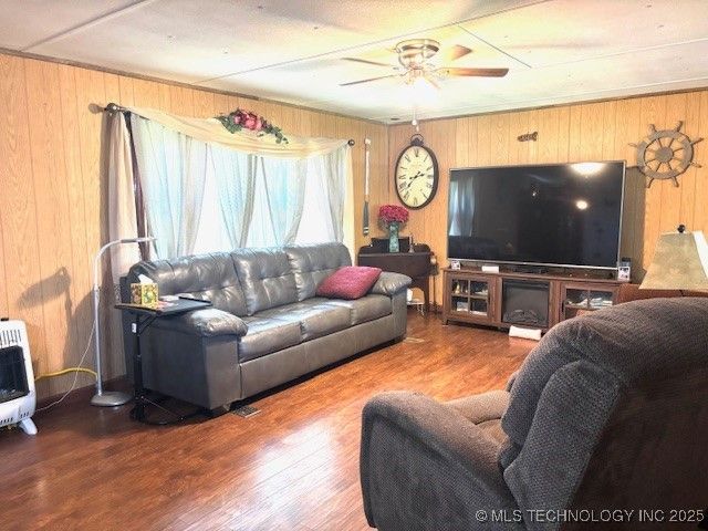 60 Wildflower, Eufaula, OK 74432