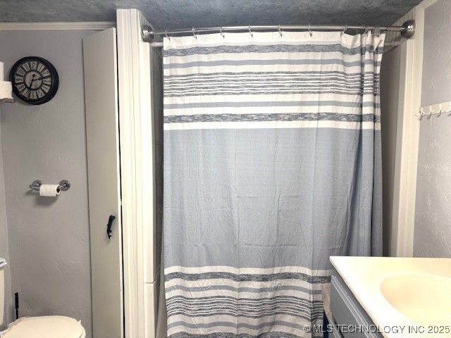 60 Wildflower, Eufaula, OK 74432