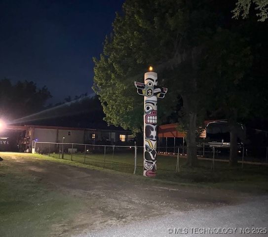 60 Wildflower, Eufaula, OK 74432