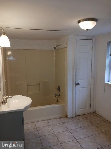 792 PAULSBORO RD, Swedesboro, NJ 08085