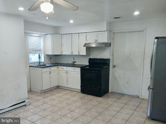 792 PAULSBORO RD, Swedesboro, NJ 08085