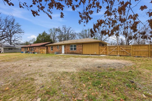 4010 W 17th Avenue, Pine Bluff, AR 71603