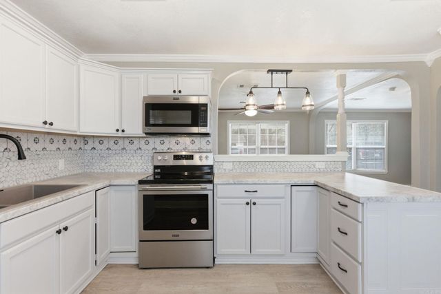 4010 W 17th Avenue, Pine Bluff, AR 71603