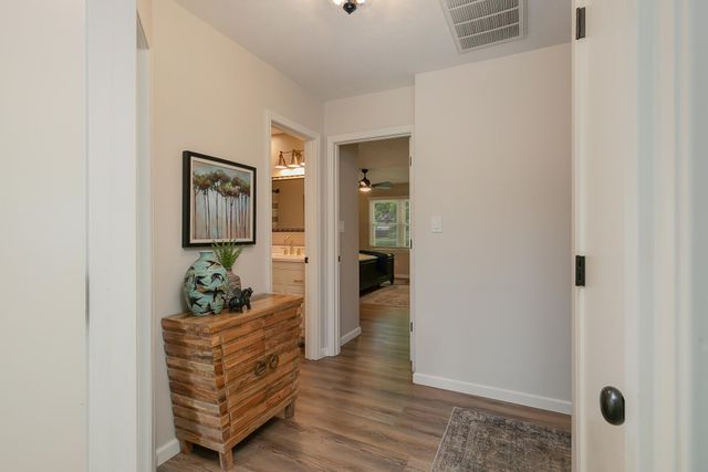 4845 S Ash Avenue, Springfield, MO 65804