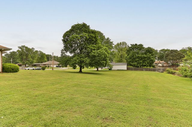 4845 S Ash Avenue, Springfield, MO 65804