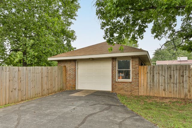 4845 S Ash Avenue, Springfield, MO 65804