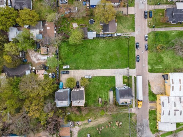 0 Eichwurzel Tbd Lane, Houston, TX 77009