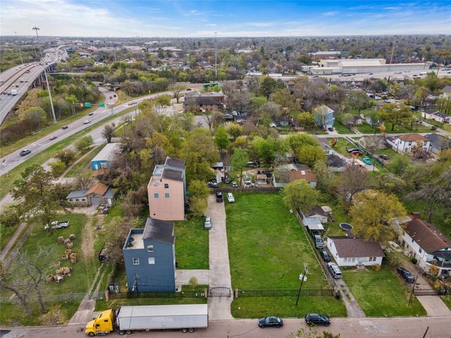 0 Eichwurzel Tbd Lane, Houston, TX 77009