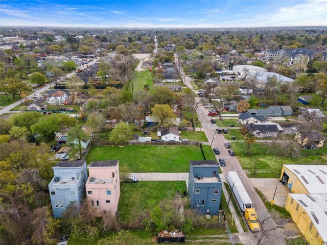 0 Eichwurzel Tbd Lane, Houston, TX 77009