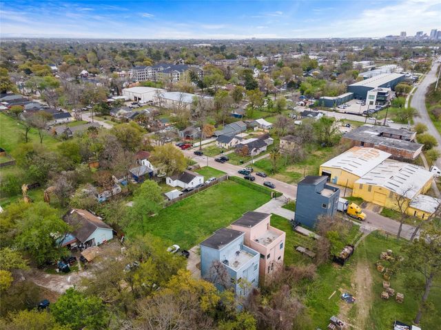 0 Eichwurzel Tbd Lane, Houston, TX 77009