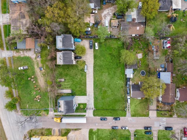 0 Eichwurzel Tbd Lane, Houston, TX 77009