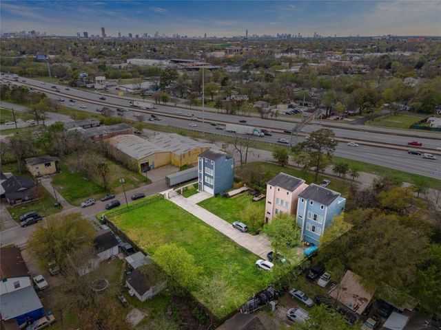 0 Eichwurzel Tbd Lane, Houston, TX 77009