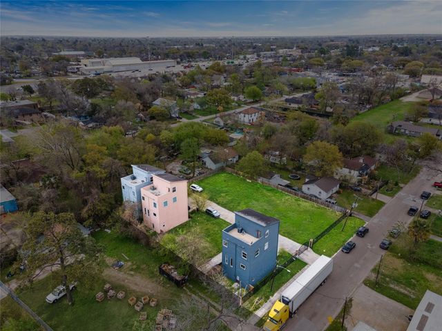 0 Eichwurzel Tbd Lane, Houston, TX 77009