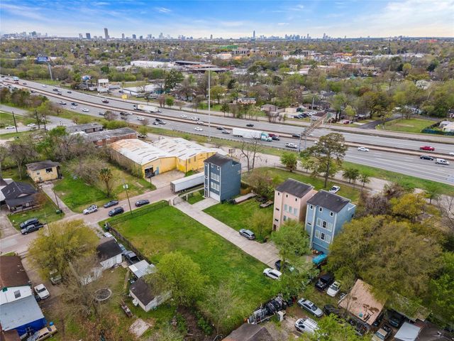 0 Eichwurzel Tbd Lane, Houston, TX 77009