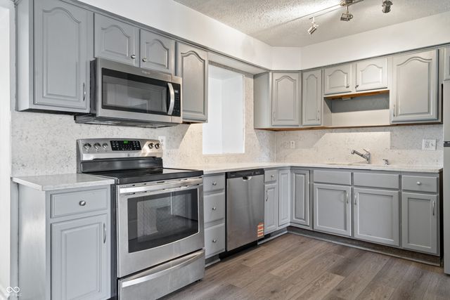 6629 E 45th Street, Indianapolis, IN 46226