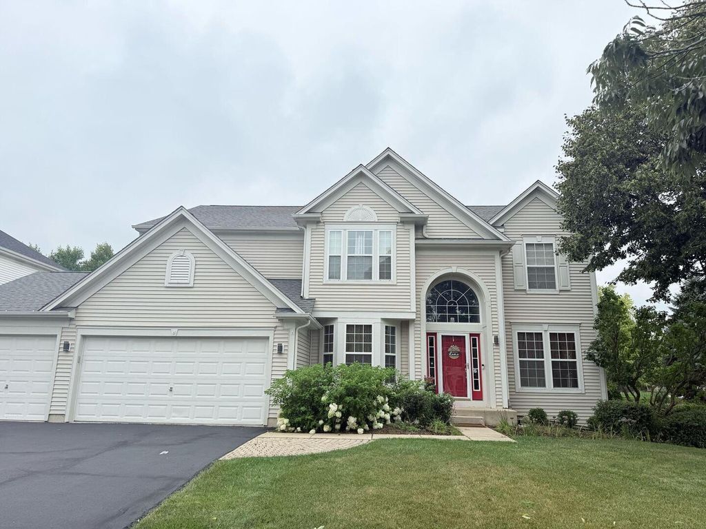 36688 N Yew Tree Drive, Lake Villa, IL 60046