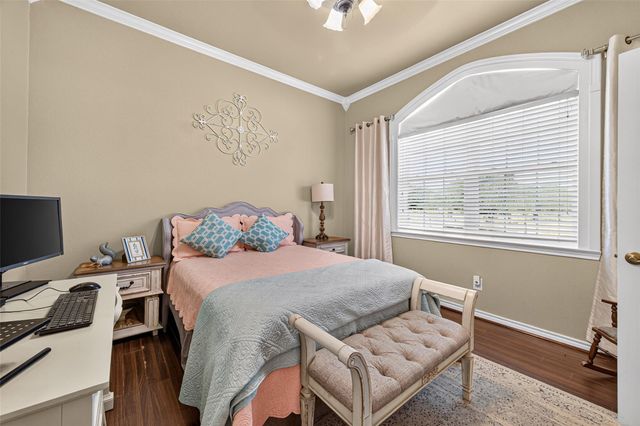4220 County Road 203, Liverpool, TX 77577