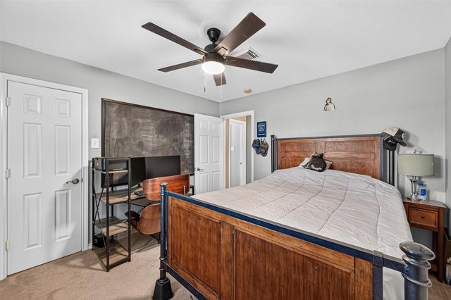 4220 County Road 203, Liverpool, TX 77577