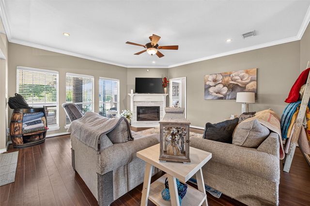 4220 County Road 203, Liverpool, TX 77577
