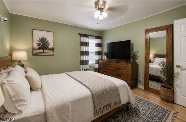 16 Highview Dr, Woodland Park, NJ 07424
