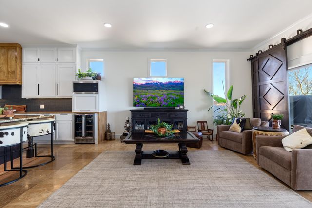 57425 E Highway 125 2013 and 2013A, Monkey Island, OK 74331