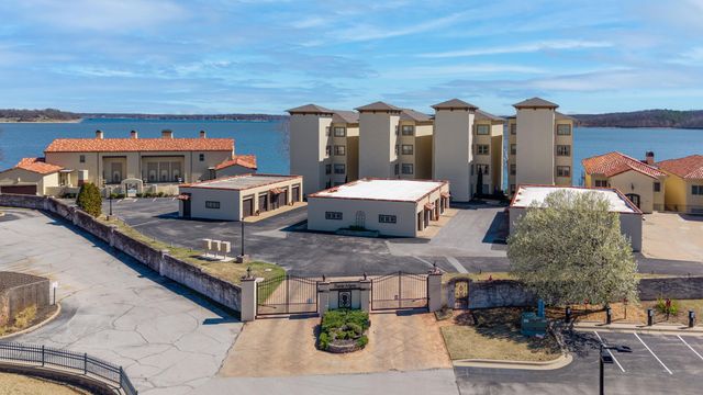 57425 E Highway 125 2013 and 2013A, Monkey Island, OK 74331