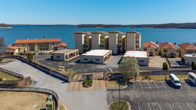 57425 E Highway 125 2013 and 2013A, Monkey Island, OK 74331