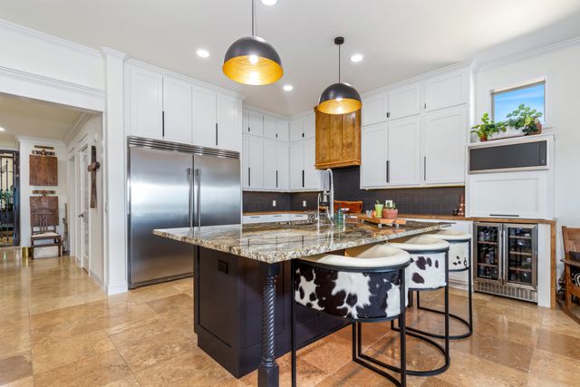 57425 E Highway 125 2013 and 2013A, Monkey Island, OK 74331