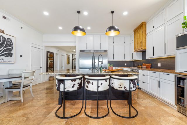 57425 E Highway 125 2013 and 2013A, Monkey Island, OK 74331