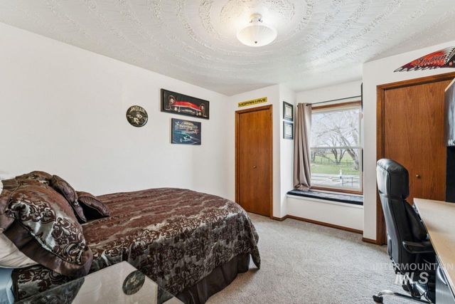 710 Keogh Ln, Caldwell, ID 83607