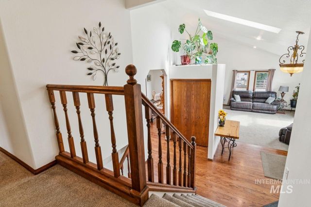 710 Keogh Ln, Caldwell, ID 83607