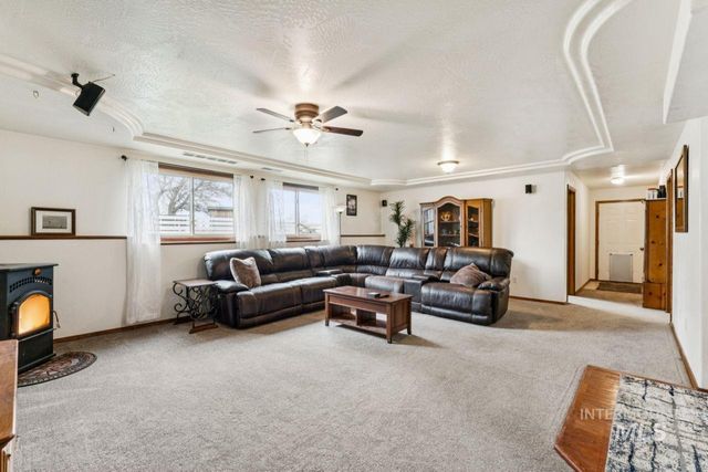 710 Keogh Ln, Caldwell, ID 83607