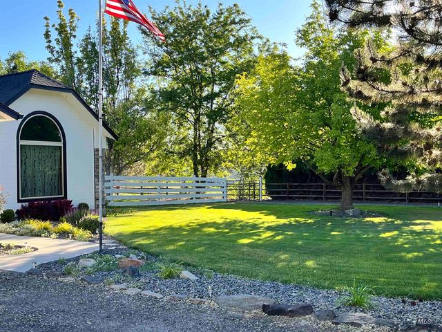 710 Keogh Ln, Caldwell, ID 83607