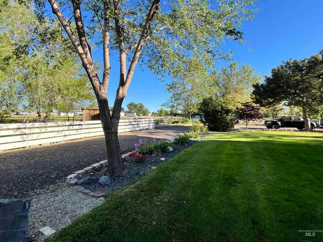 710 Keogh Ln, Caldwell, ID 83607