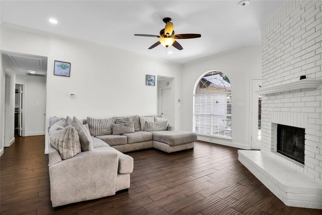 2901 Panorama Drive, Carrollton, TX 75007