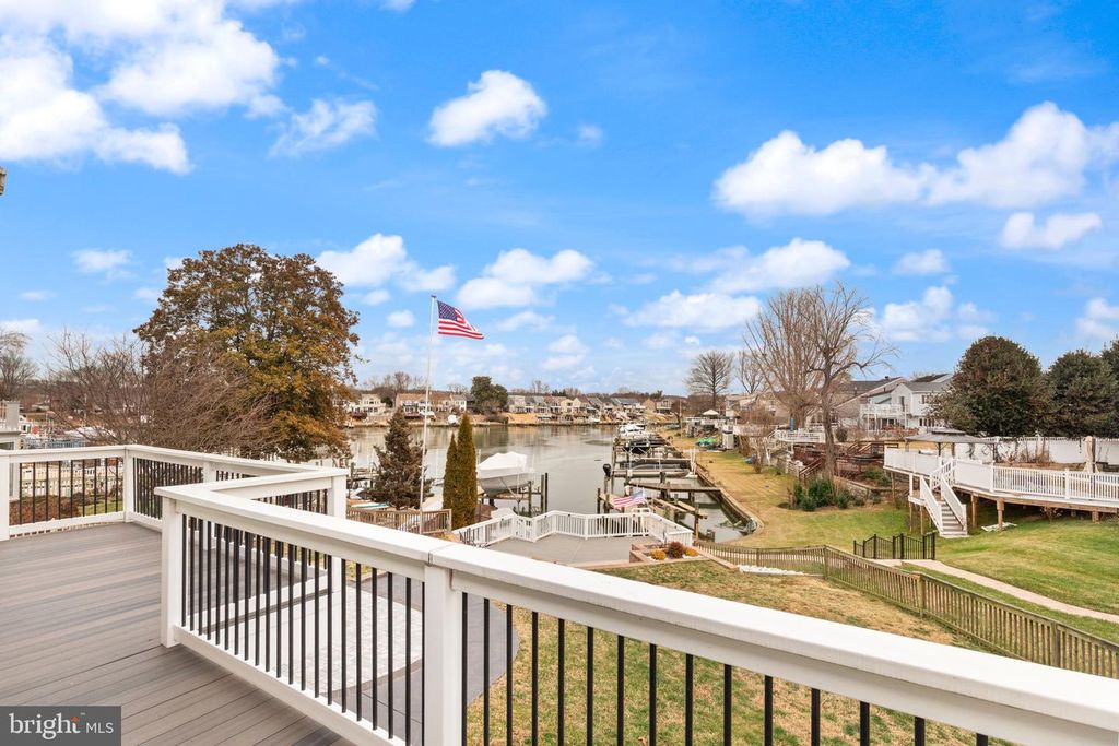 Image 5 of property listing at 3 OLD SOUND RD, Joppa, MD 21085