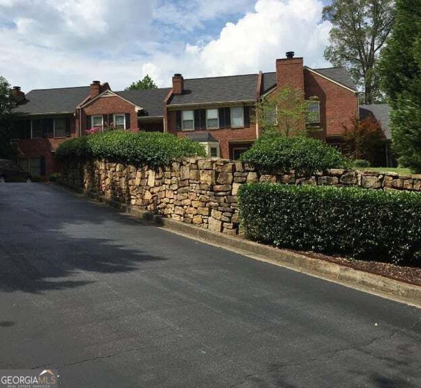 871 Lenox Oaks Circle NE, Atlanta, GA 30324 — exterior