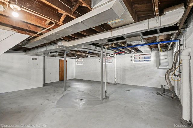 5984 Kensington Avenue, Detroit, MI 48224
