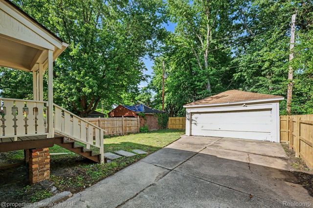 5984 Kensington Avenue, Detroit, MI 48224