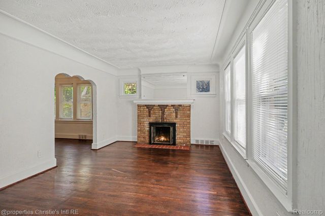 5984 Kensington Avenue, Detroit, MI 48224