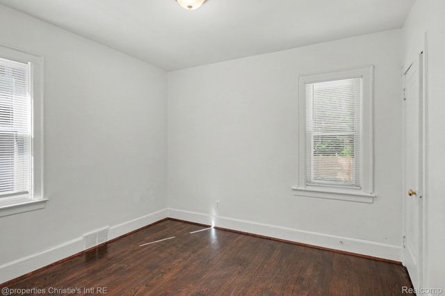 5984 Kensington Avenue, Detroit, MI 48224