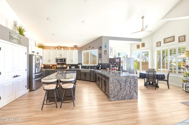69 E SHIRE Court, San Tan Valley, AZ 85143